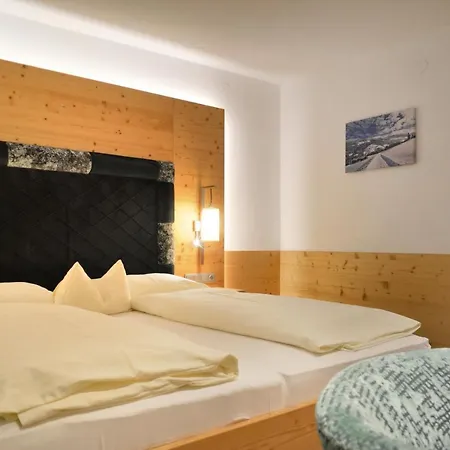 普拉茨尔酒店 酒店