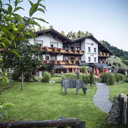 普拉茨尔酒店 3*