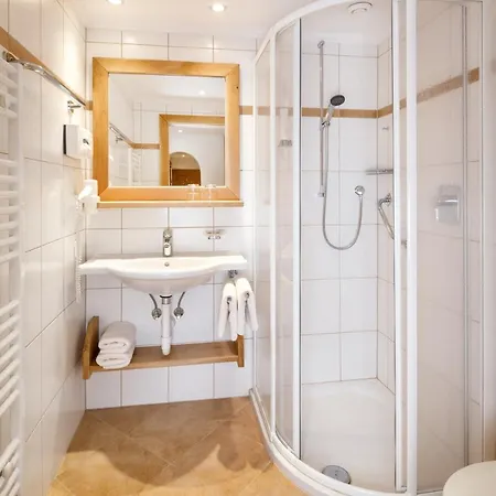 普拉茨尔酒店 酒店 3*