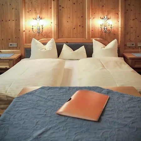Hotel Platzl 3*